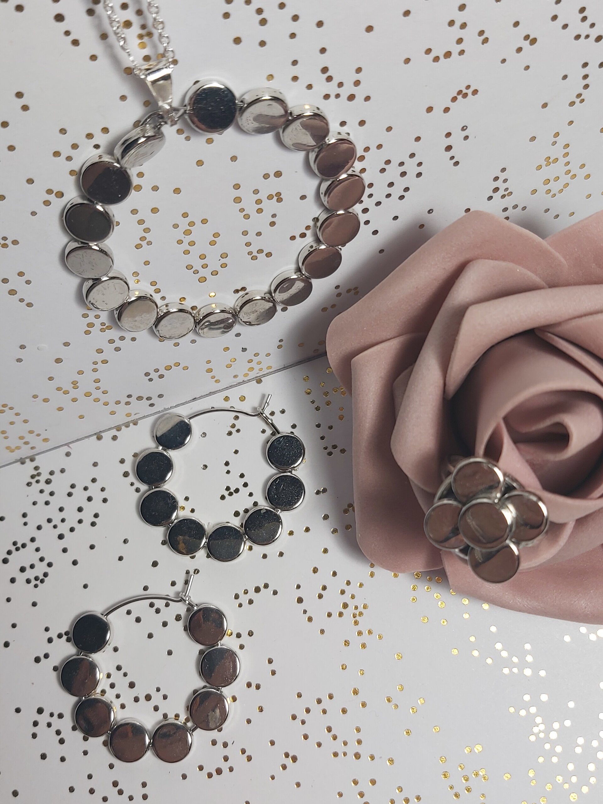 COLGANTE, PENDIENTES Y ANILLO LIZZ - 6